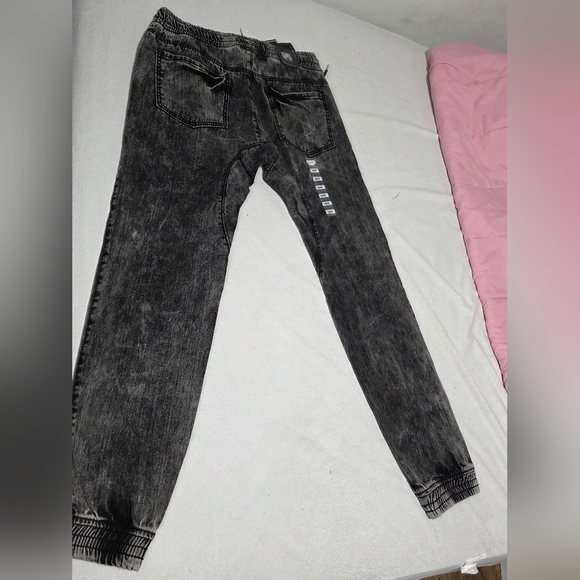 Smoke Rise Men's Charcoal Joggers - Picture 14 of 16